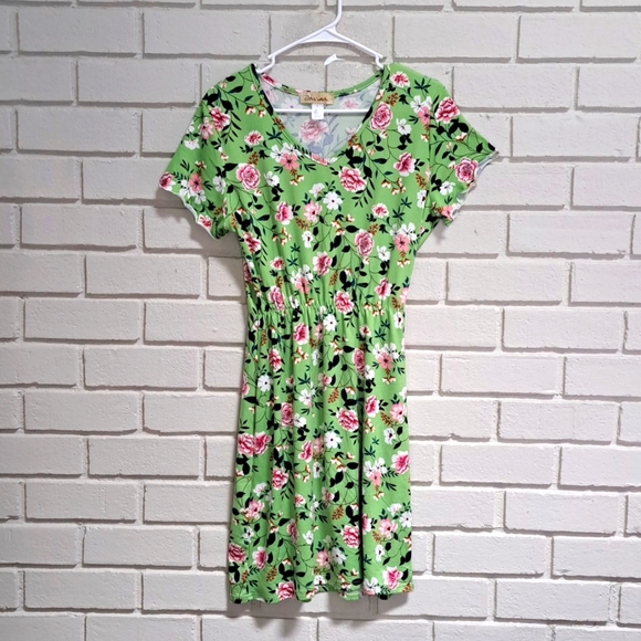Davina Vibrant Green Floral V- Neck Short Sleeve Dress. Size Large NWOT - Picture 6 of 8